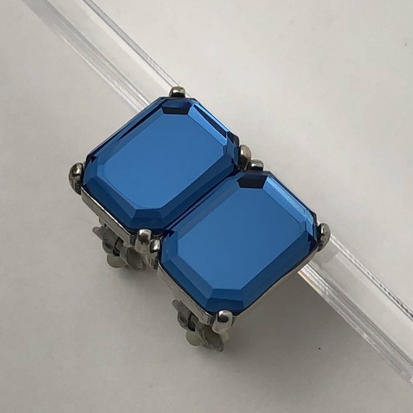 VTG EMERALD CUT BLUE MIRROR GLASS EARRINGS - Picture 11 of 13